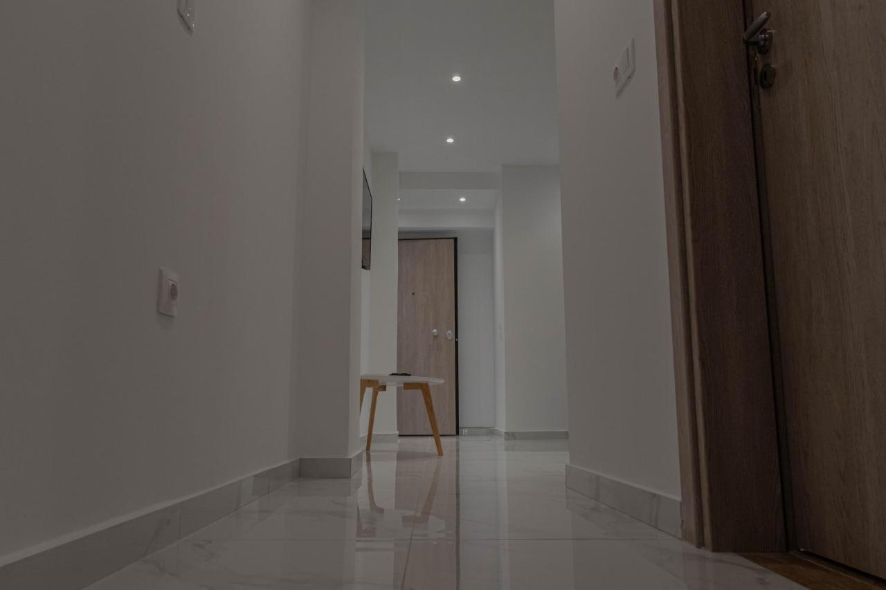 Athens Jacuzzi Apartment Exterior photo